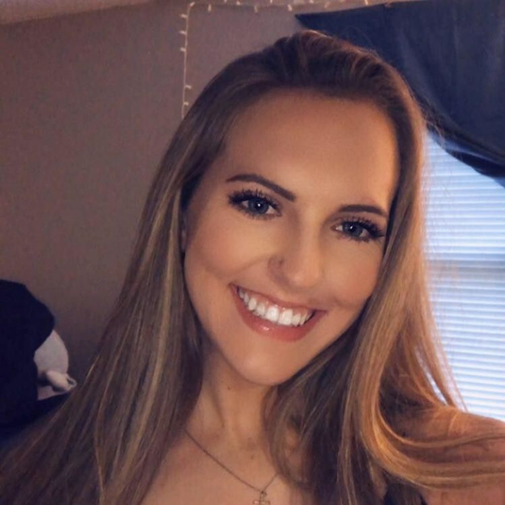 Meet your Posher, Carissa